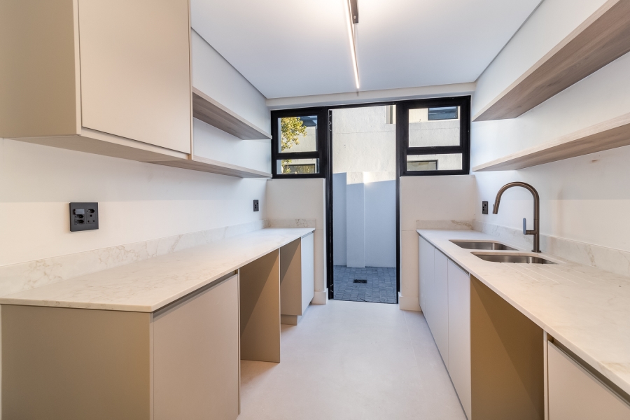 4 Bedroom Property for Sale in Pearl Valley at Val de Vie Western Cape